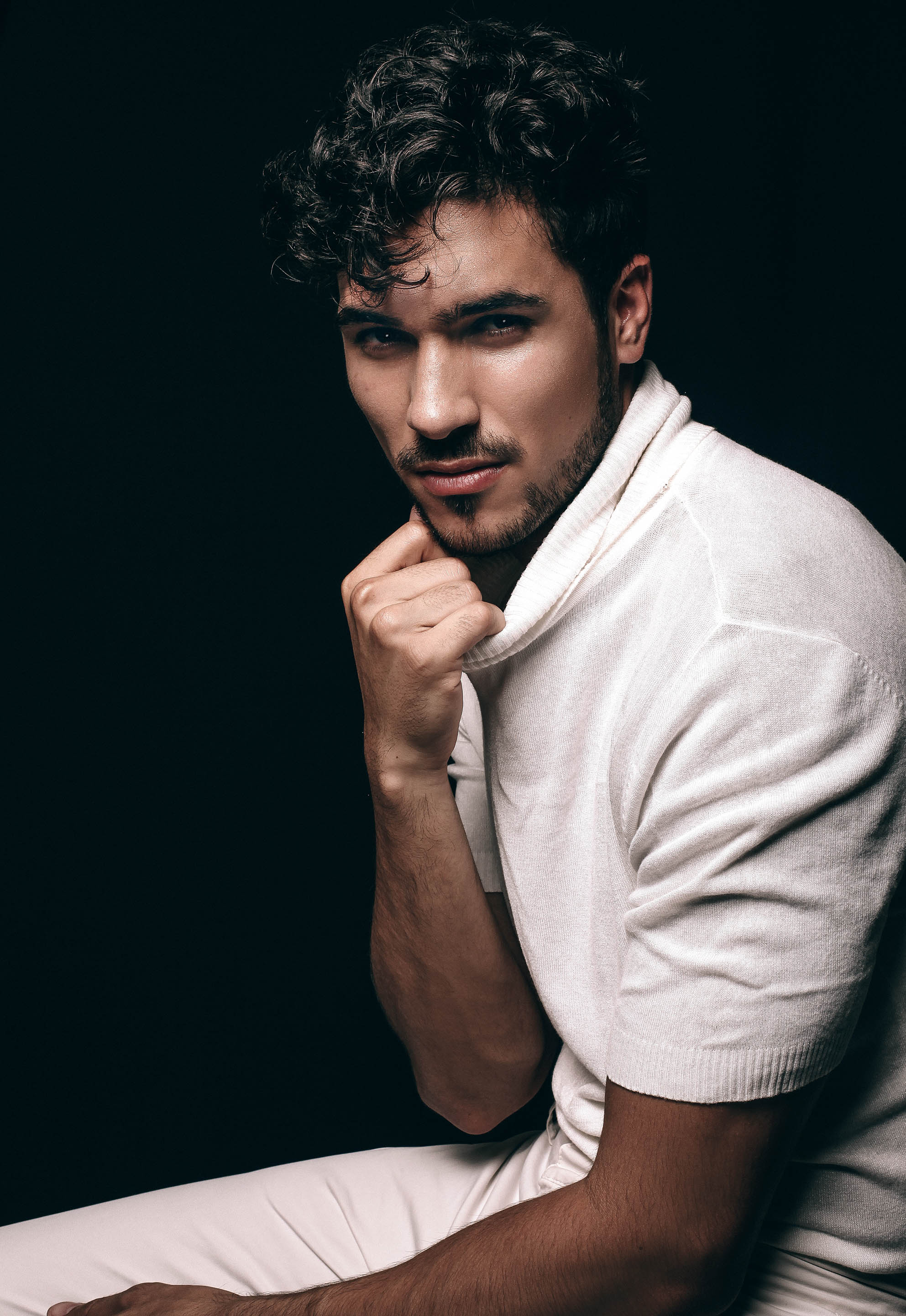 Daniel  — Model & Host in Valencia photo 5
