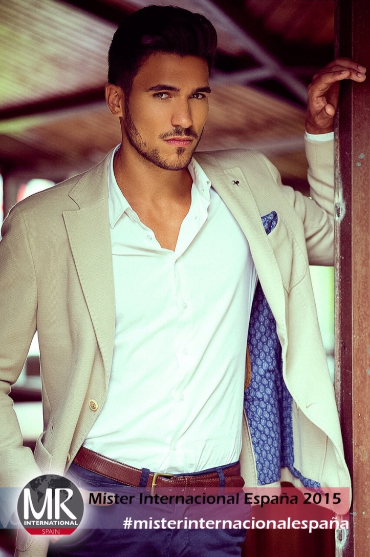 Daniel  — Model & Host in Valencia photo 14