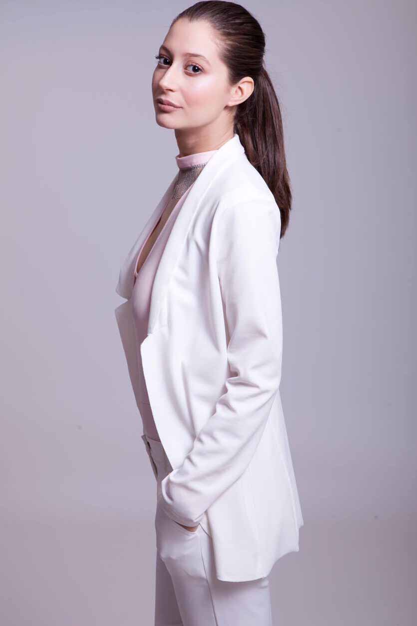 Giulia — Model & Hostess in Milano photo 2