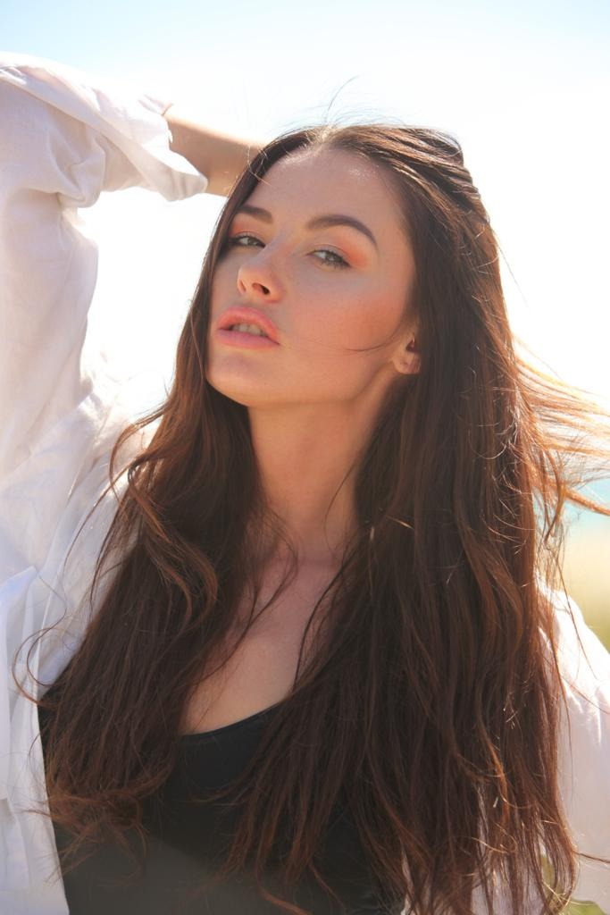 Irena — Model & Hostess in Paris photo 6