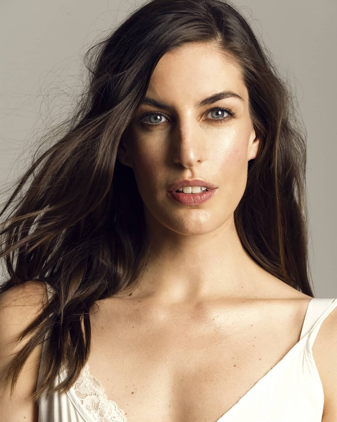 Jair — Model & Hostess in Greater London photo 14