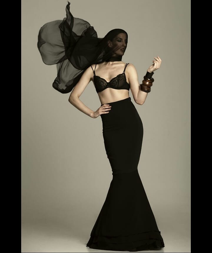Jair — Model & Hostess in Greater London photo 7