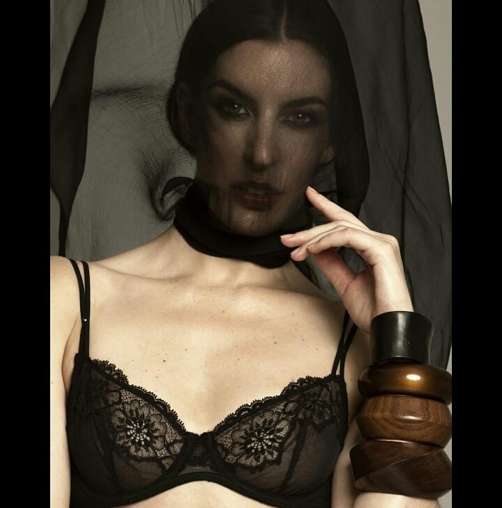 Jair — Model & Hostess in Greater London photo 8