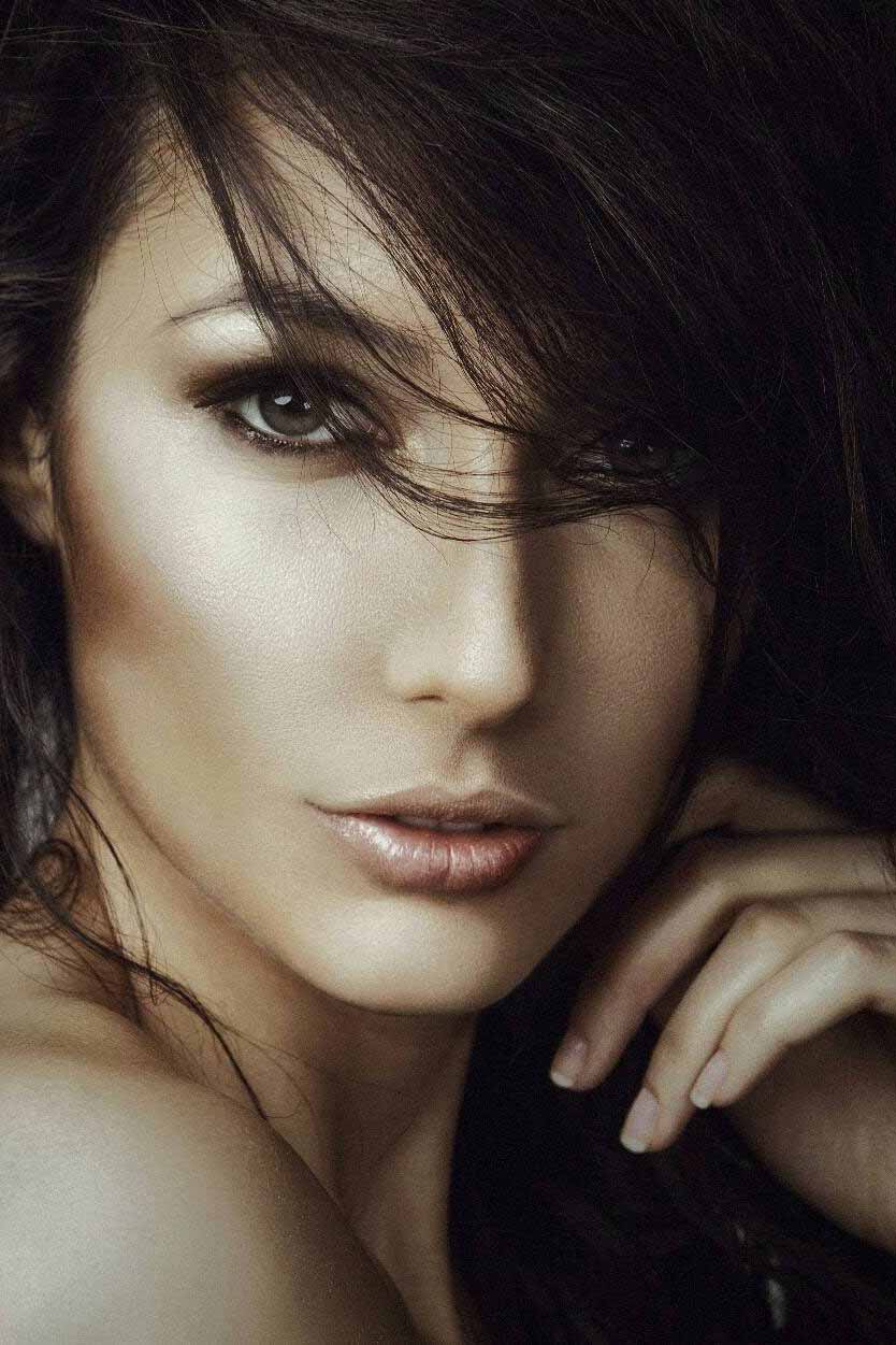 Laura — Model & Hostess in Milano photo 1