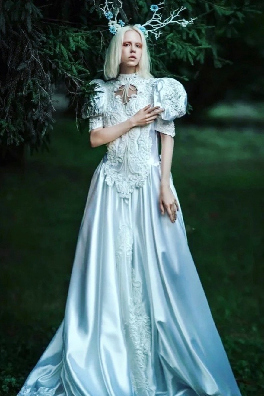 Eva — Model & Hostess in Paris photo 4