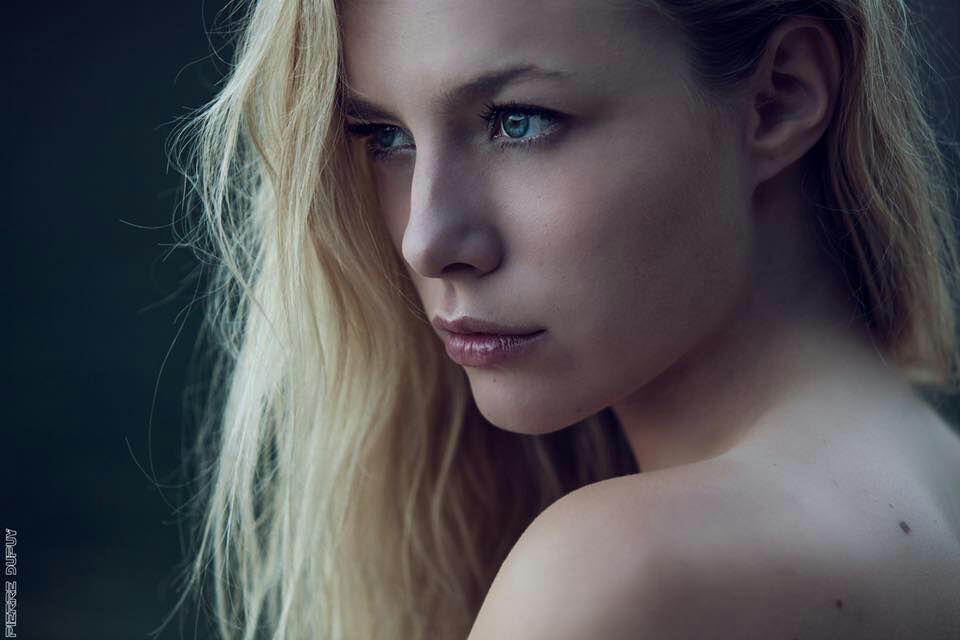 Elvane — Model & Hostess in Marseille photo 1
