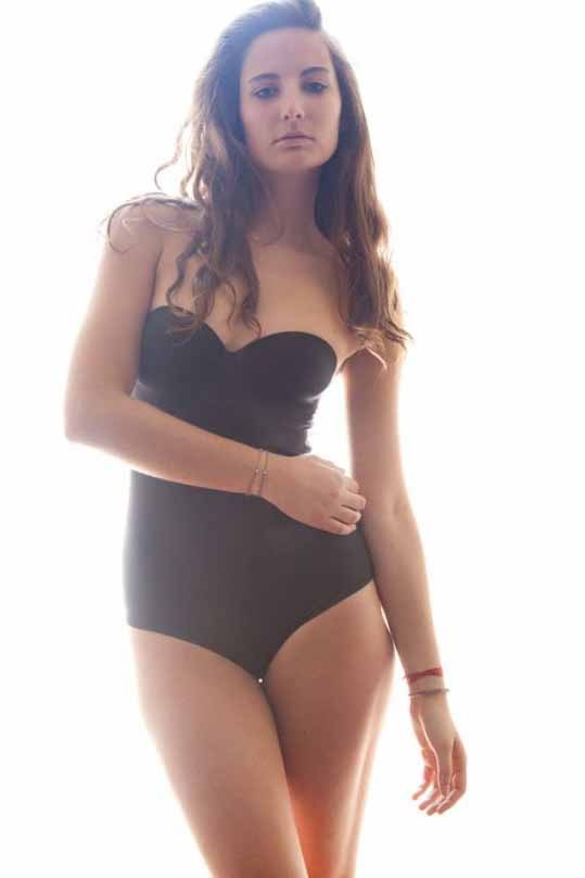 Aurore — Model & Hostess in Paris photo 3