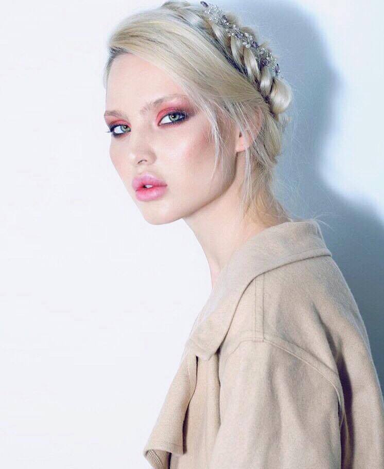 Kristina — Model & Hostess in Paris photo 14