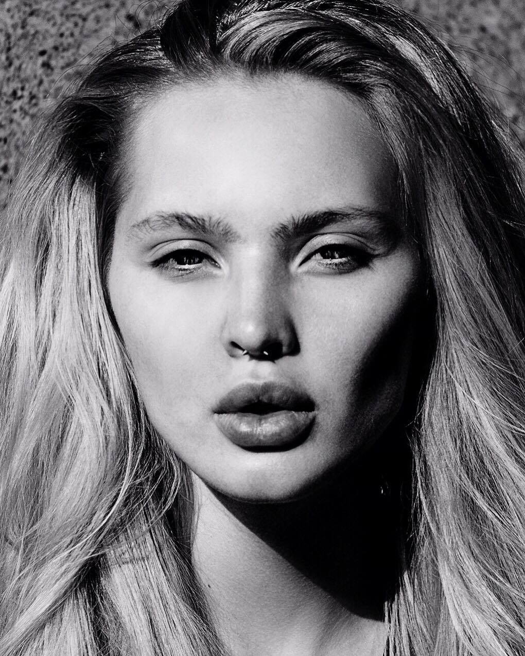 Kristina — Model & Hostess in Paris photo 2