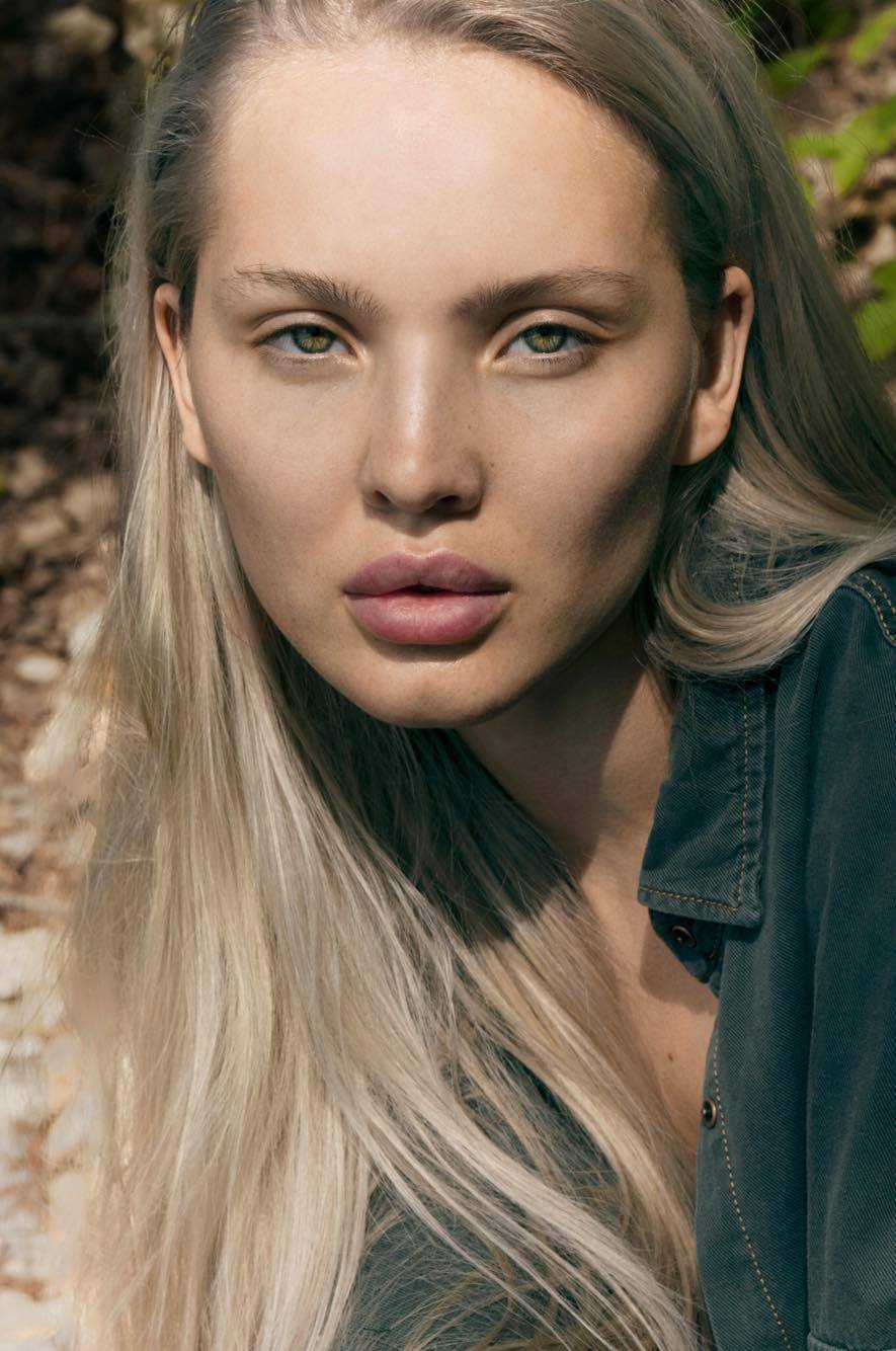 Kristina — Model & Hostess in Paris photo 4