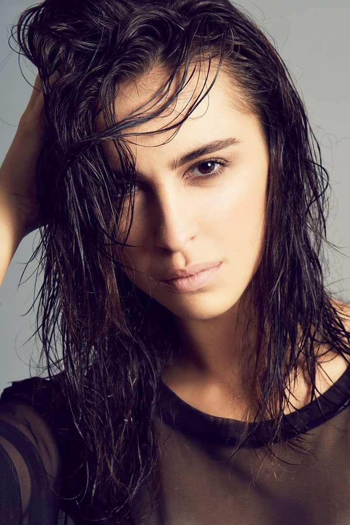 Blandine — Model & Hostess in Paris photo 2