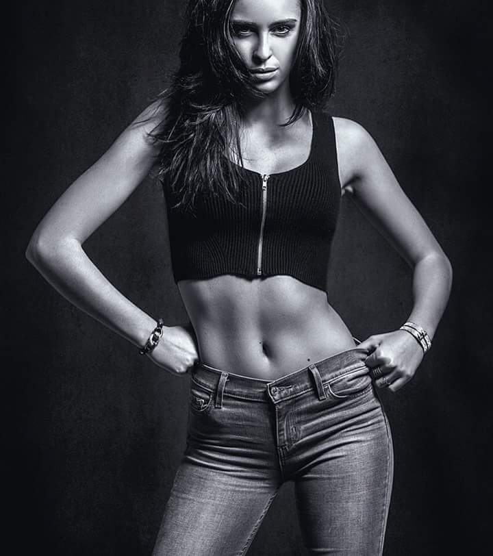 Blandine — Model & Hostess in Paris photo 3