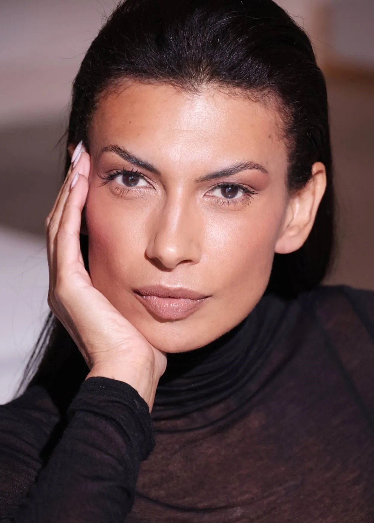 SARAH — Model in Paris | Eye On Model