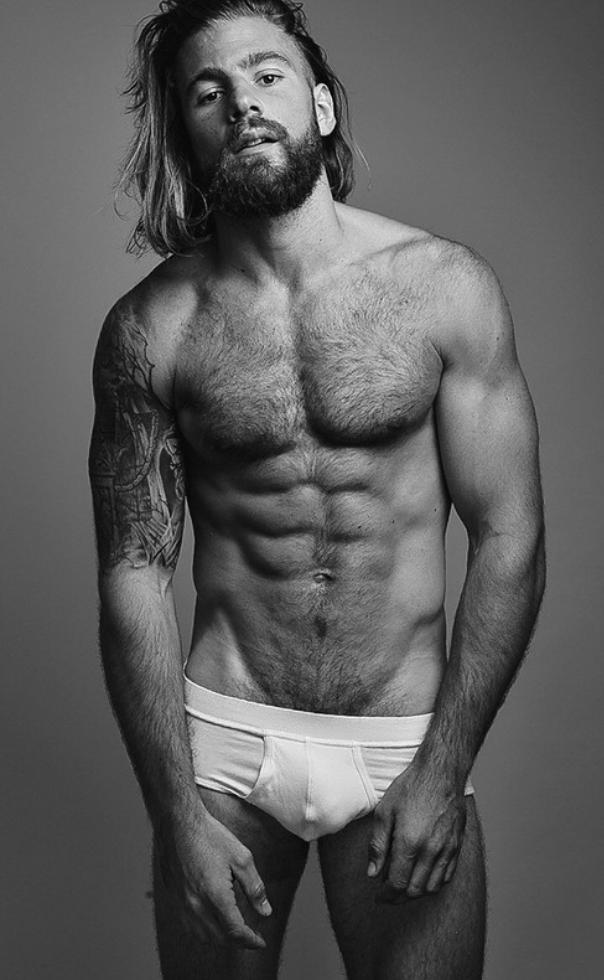 Fabien — Model & Host in Paris photo 2