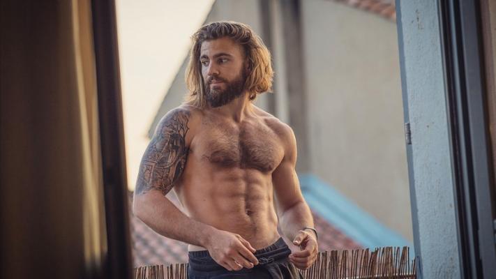 Fabien — Model & Host in Paris photo 3