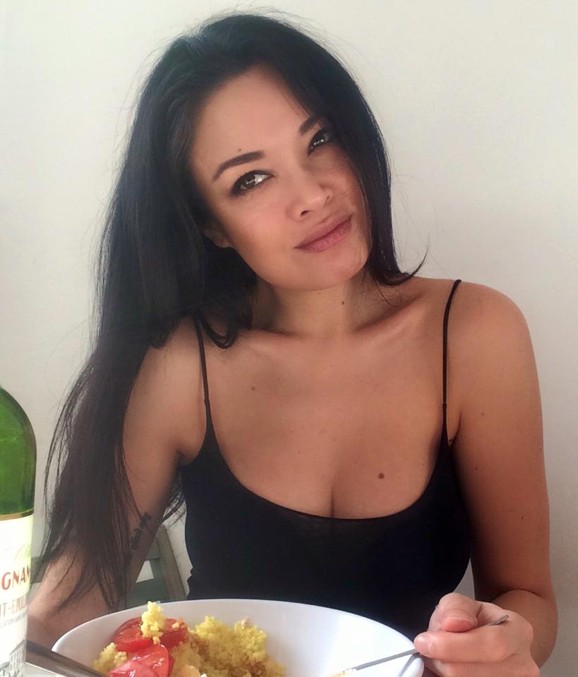 Caroline — Model & Hostess in Paris photo 11