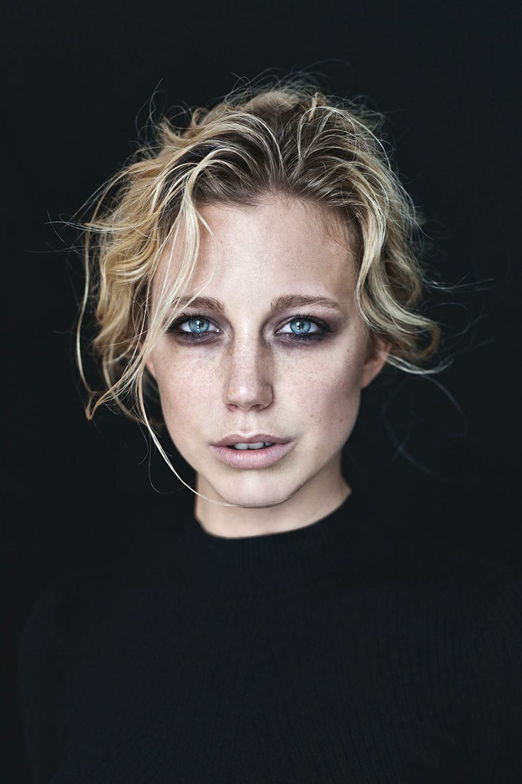 Agathe  — Model & Hostess in Paris photo 16