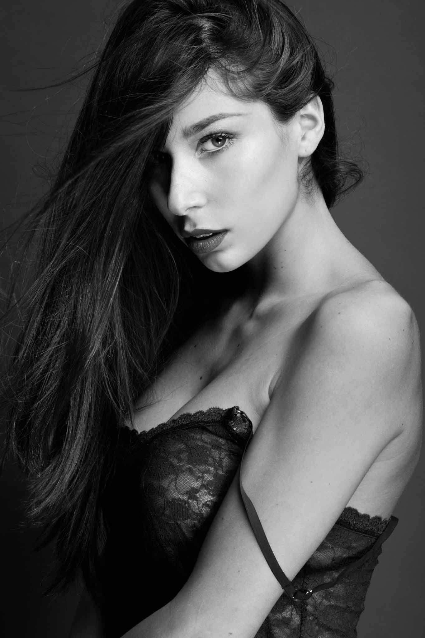 Tania — Model & Hostess in Roma photo 3