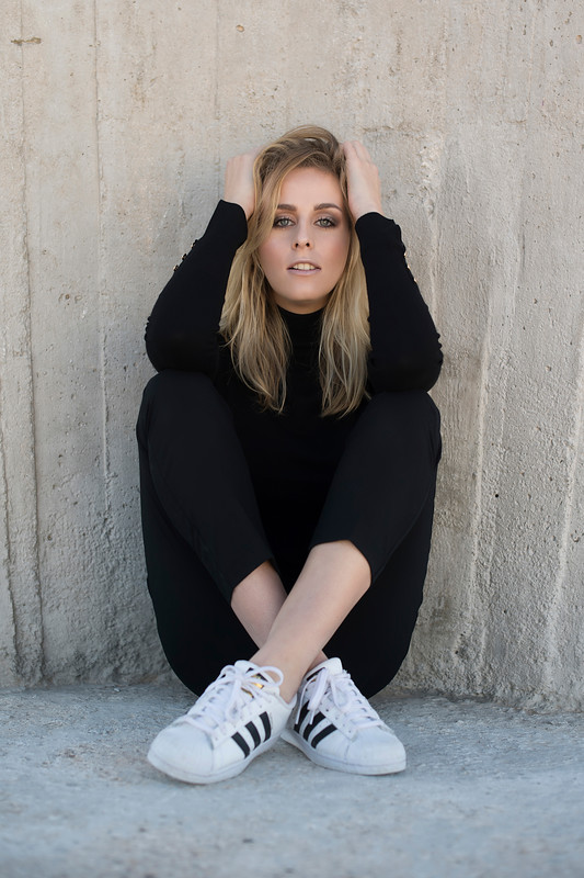Margaux — Model & Hostess in Paris photo 4