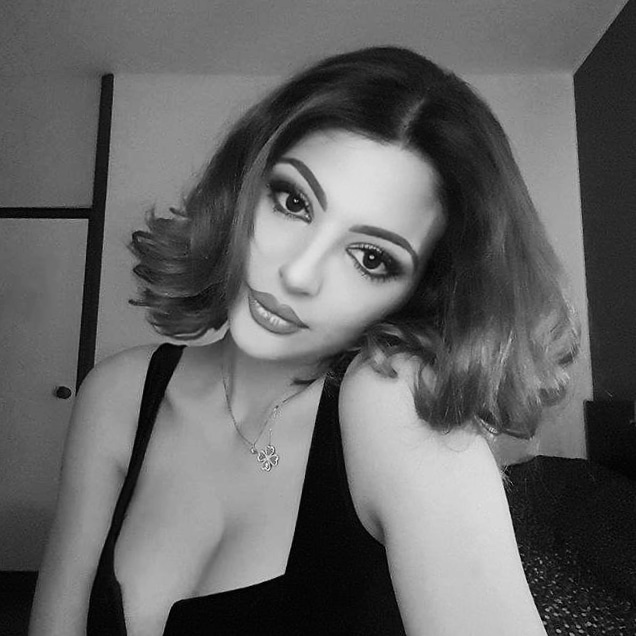 Michela — Model & Hostess in Milano photo 9