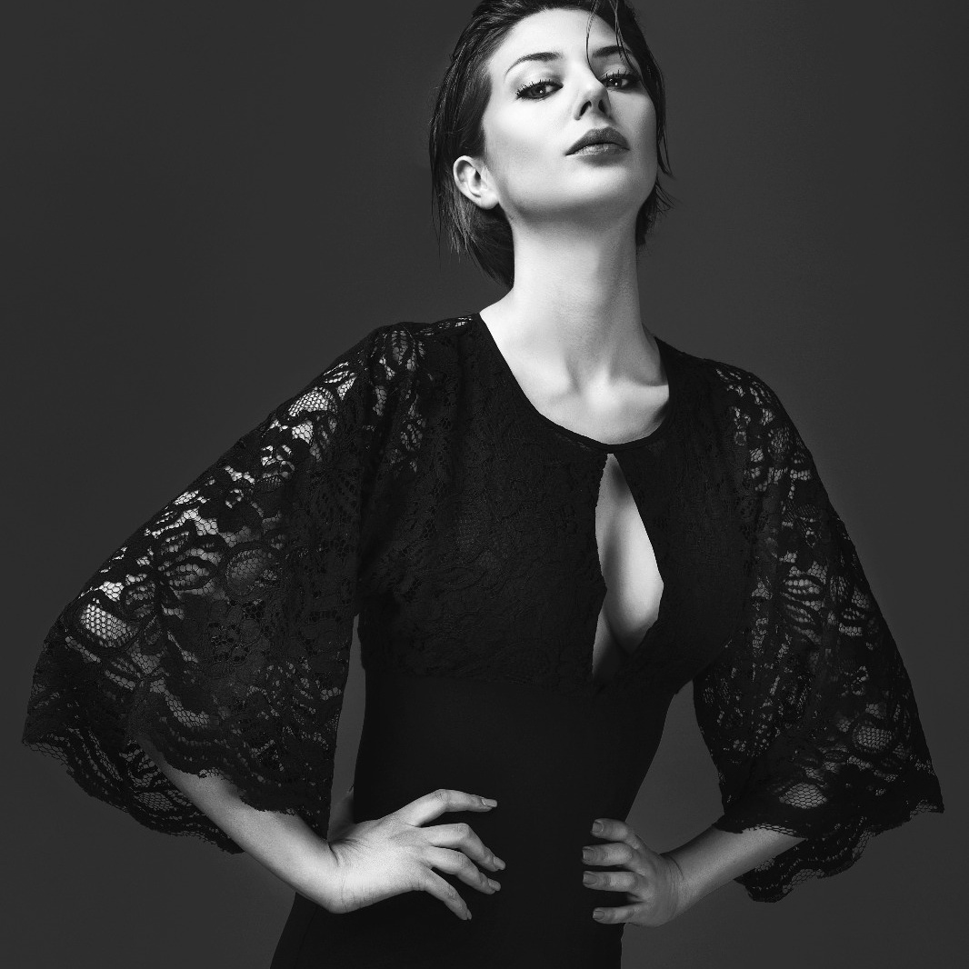 Michela — Model & Hostess in Milano photo 6