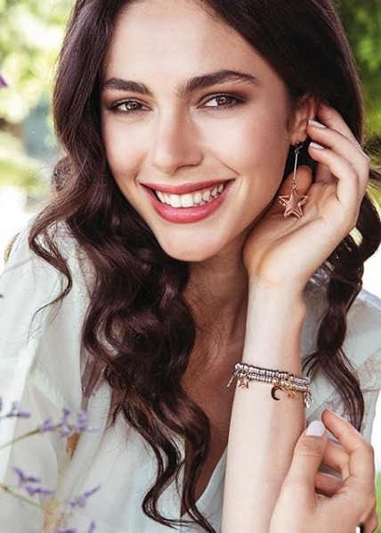 Giulia — Model & Hostess in Roma photo 2