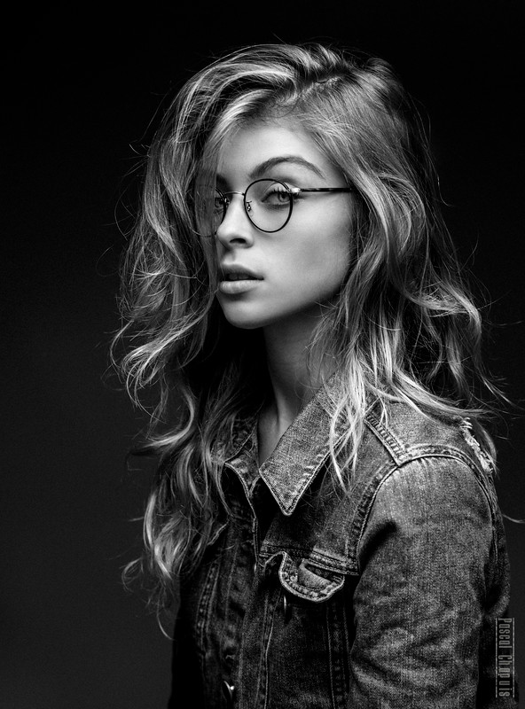 Sarah — Model & Hostess in Paris photo 11