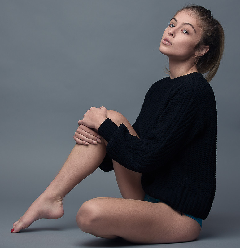 Sarah — Model & Hostess in Paris photo 6