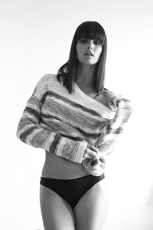 Caroline — Model & Hostess in Paris photo 6