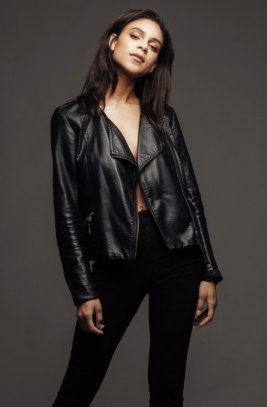 Keiera — Model & Hostess in Paris photo 3