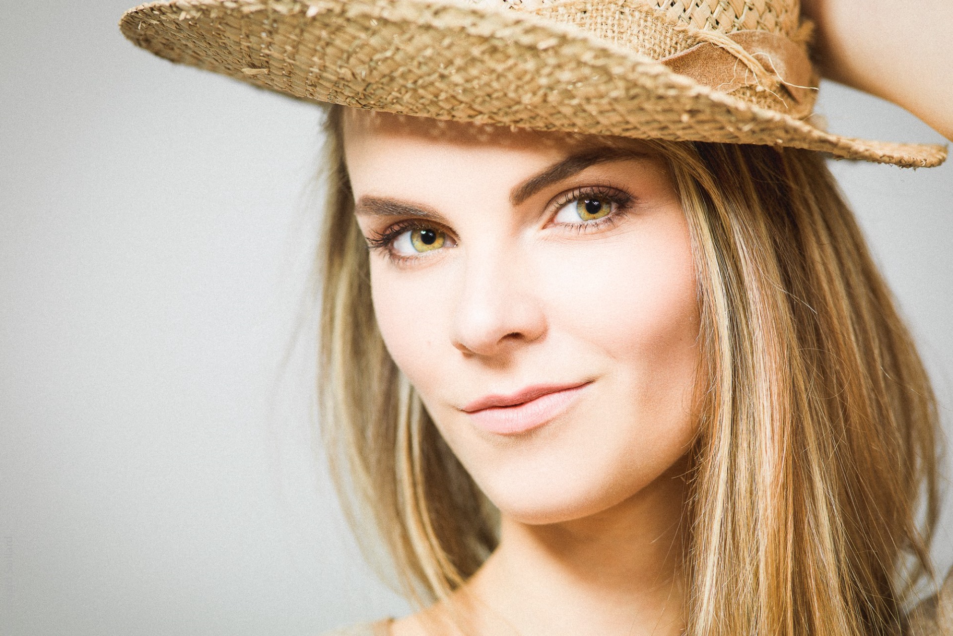 Marie — Model & Hostess in Paris photo 8