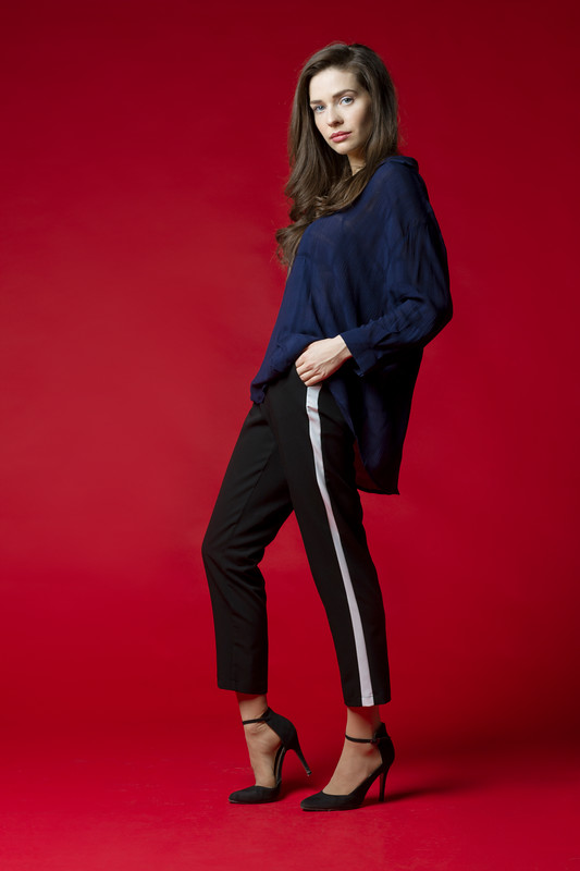 Valerie — Model & Hostess in Paris photo 1
