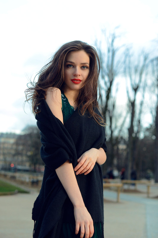 Valerie — Model & Hostess in Paris photo 2