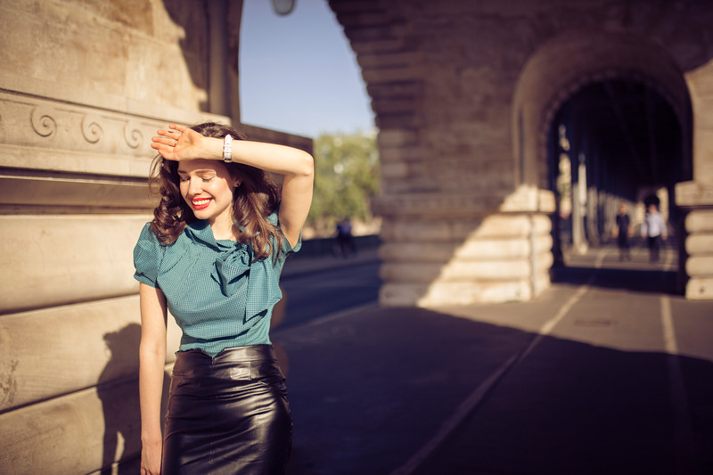 Valerie — Model & Hostess in Paris photo 5