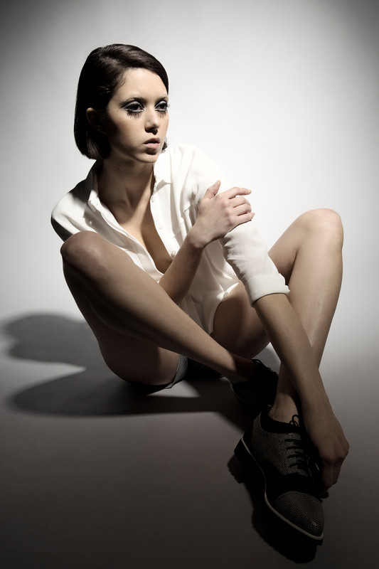 Joelle — Model & Hostess in Paris photo 11