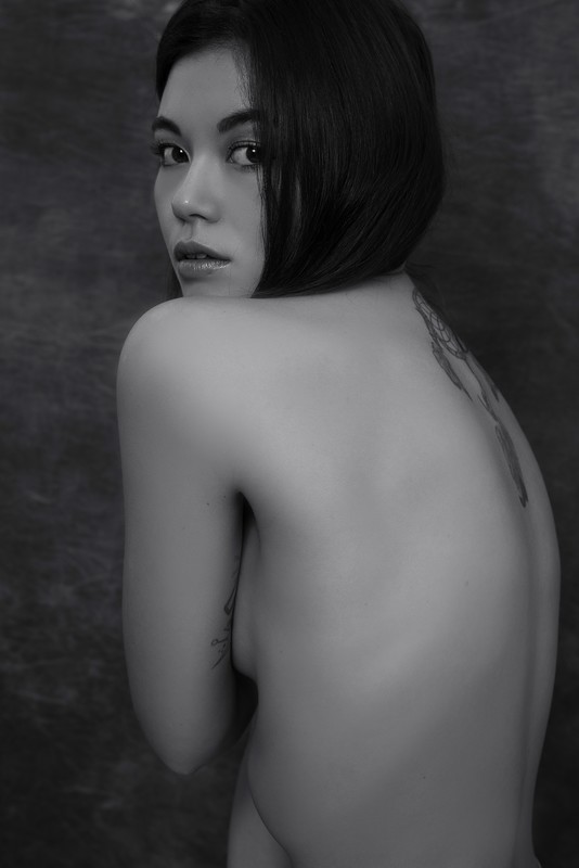 Mai — Model & Hostess in Paris photo 2