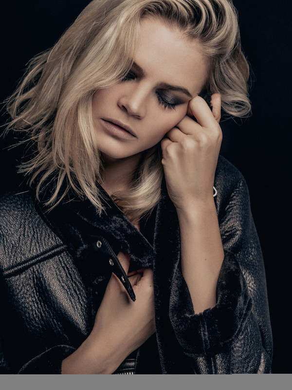 Clemence — Model & Hostess in Paris photo 6