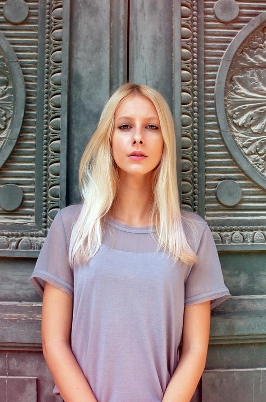 Annabelle — Model & Hostess in Paris photo 13