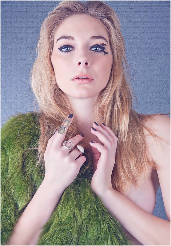 Coreen — Model & Hostess in Paris photo 11
