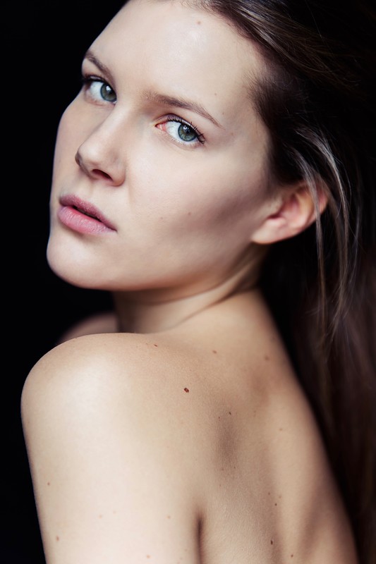 Caroline — Model & Hostess in Paris photo 1