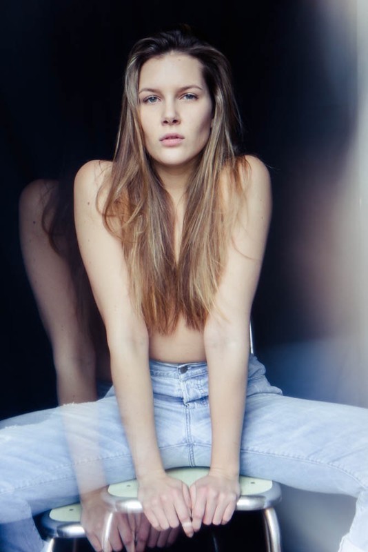 Caroline — Model & Hostess in Paris photo 5