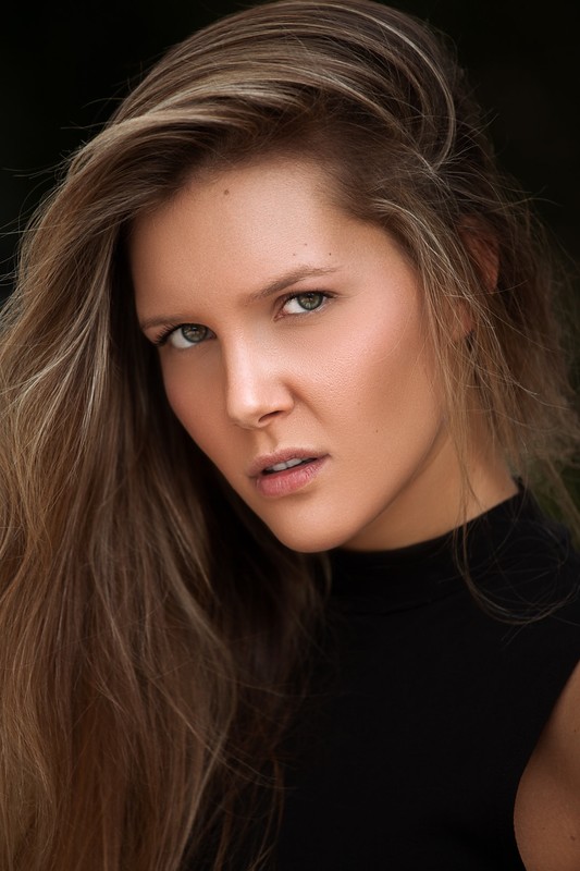 Caroline — Model & Hostess in Paris photo 8