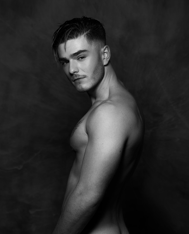 Constantin — Model & Host in Nice photo 11