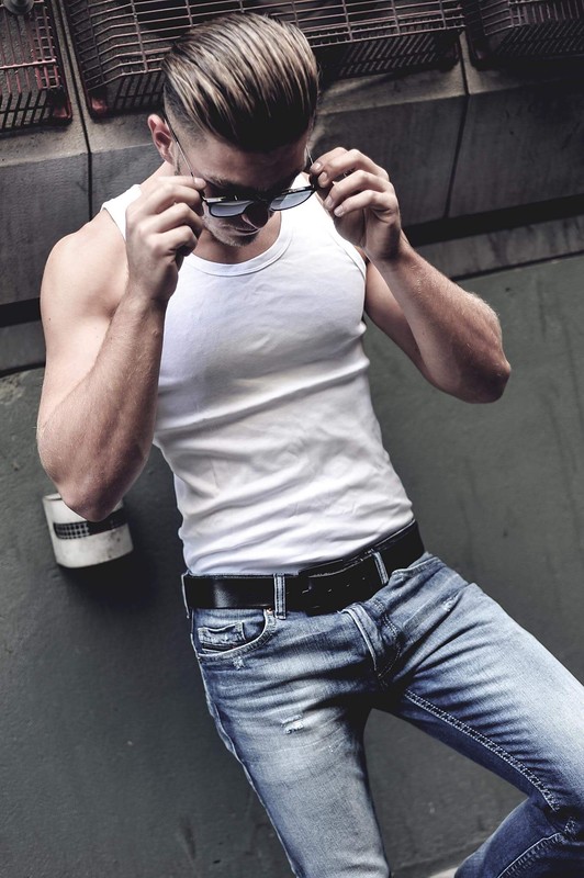 Constantin — Model & Host in Nice photo 9