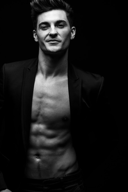 Charlie — Model & Host in Nice photo 11