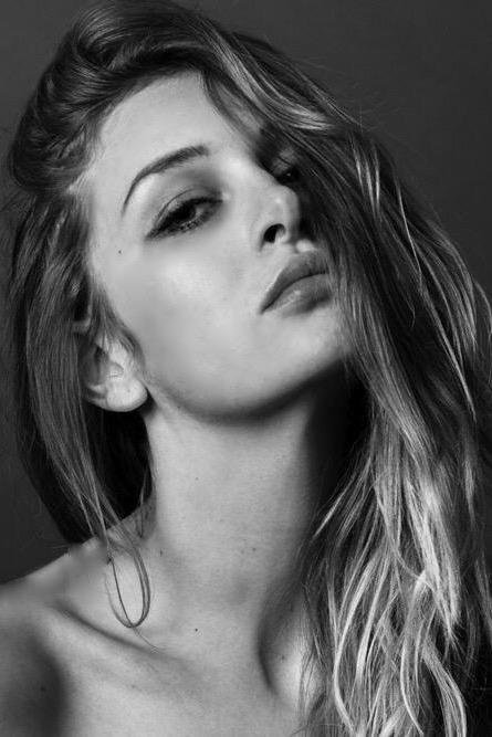 Paula — Model & Hostess in Milano photo 11