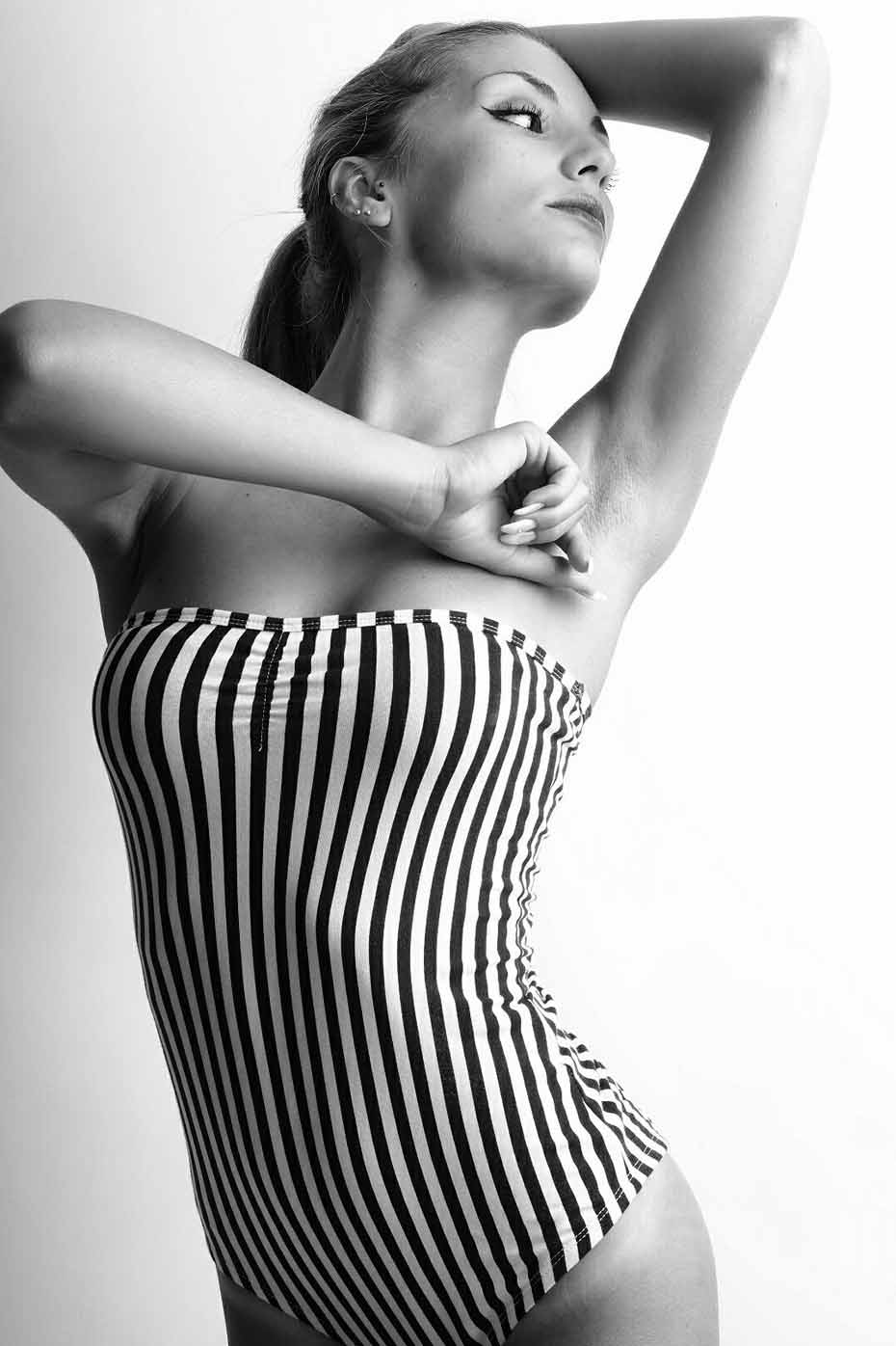 Eleonora — Model & Hostess in Milano photo 10