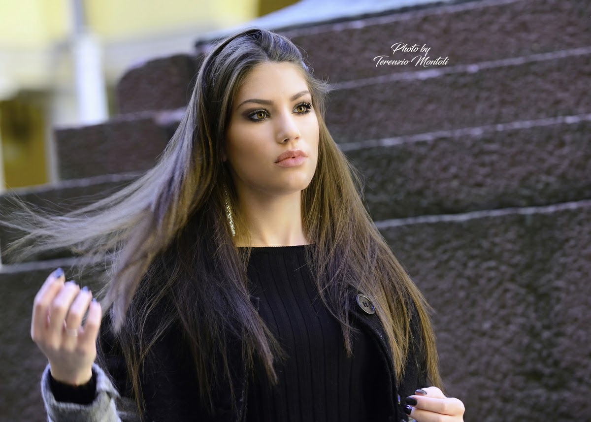 Barra — Model & Hostess in Parma photo 3