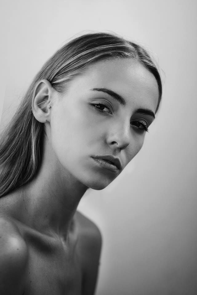 Jovana — Model & Hostess in Milano photo 1