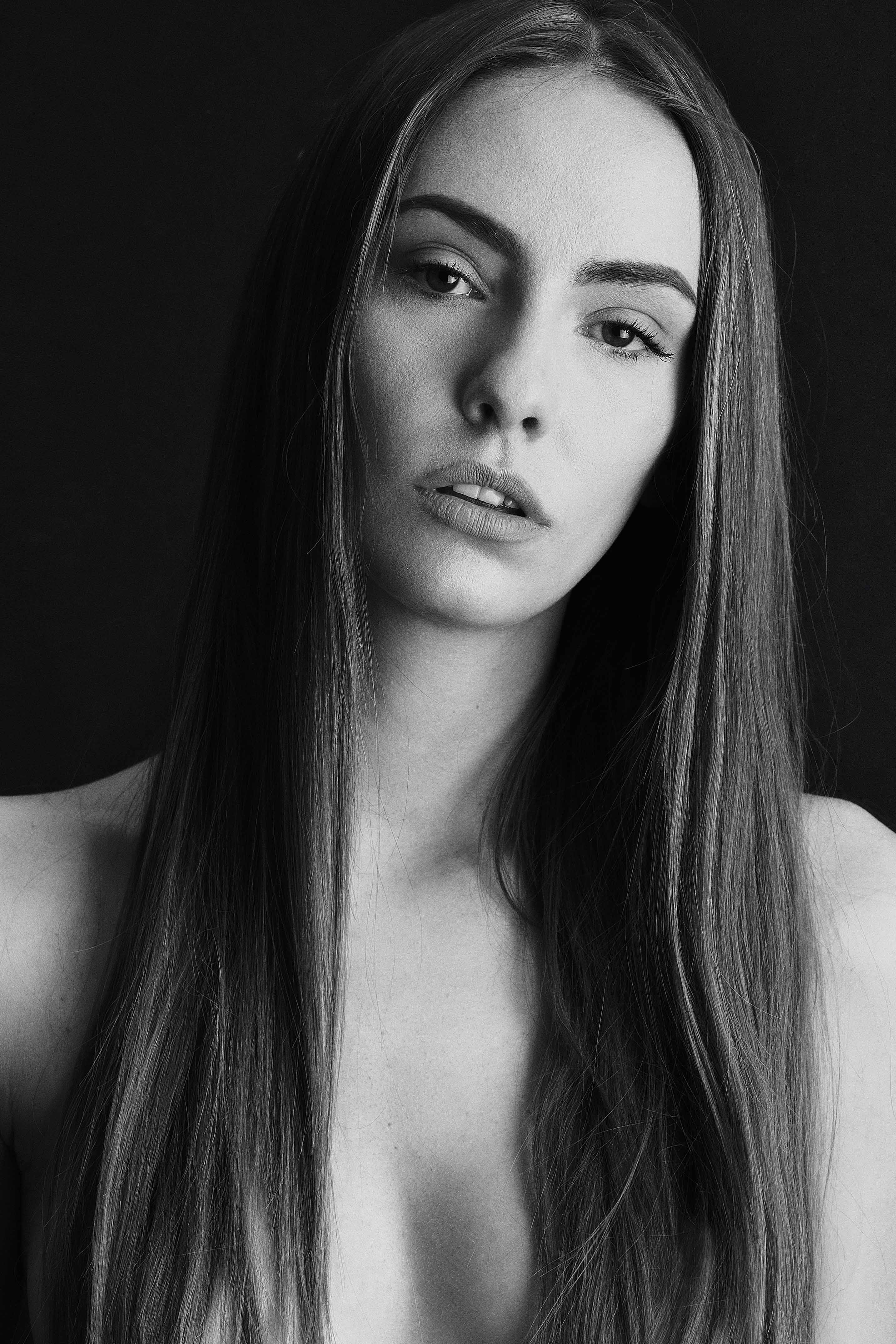 Jovana — Model & Hostess in Milano photo 14